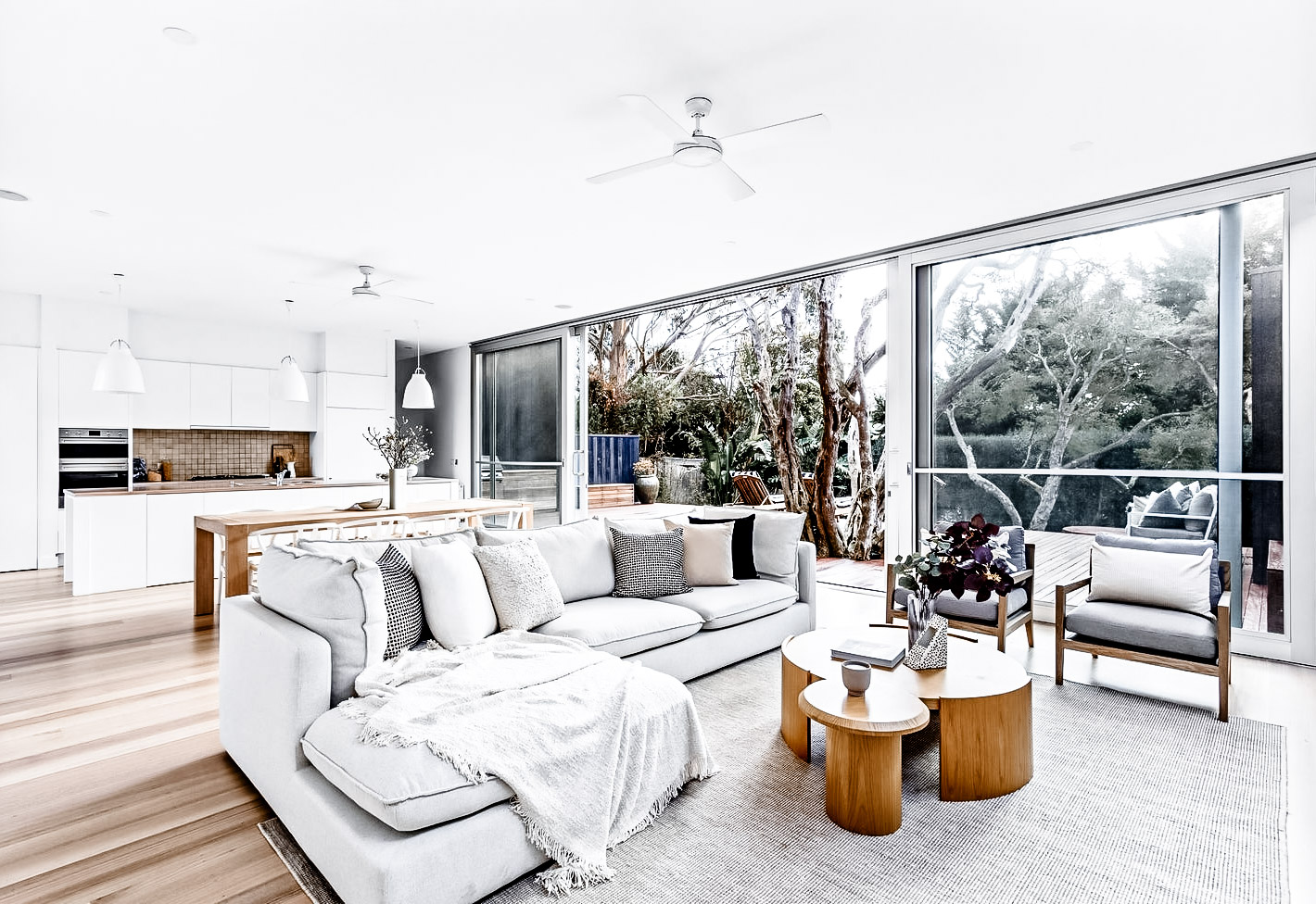 Property-Styling_Portsea_Living-Dining-Kitchen-Outdoor